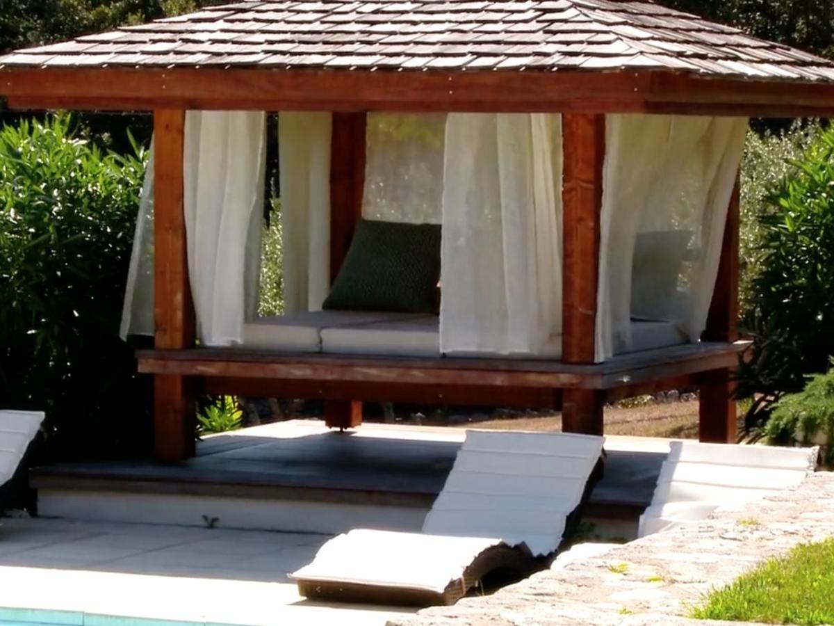 Villa Sanchez Bonifacio  Exterior photo